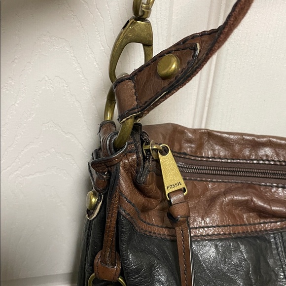 Fossil |Heritage |"Long Live Vintage"|Two-Tone | Leather |Crossbody/Shoulder Bag - Picture 6 of 16